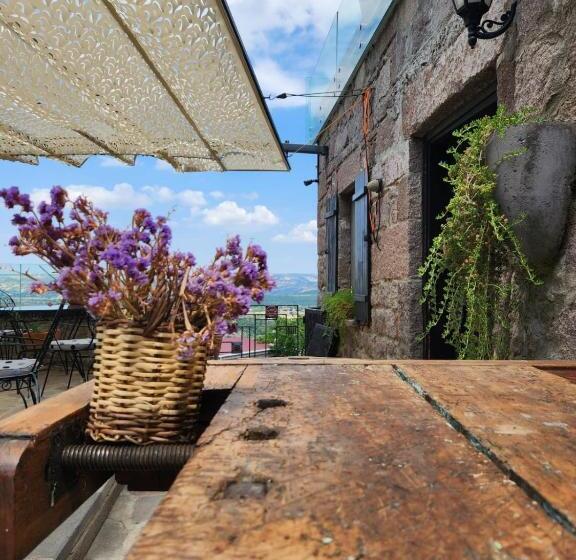 ベッドアンドブレックファースト Assos Sunset Boutique