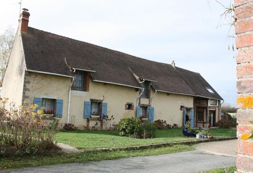 مبيت وإفطار Chambre D Hôtes Face à Briare