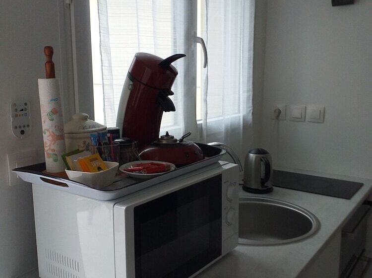 住宿加早餐  Chambres Du Jardin Fleuri