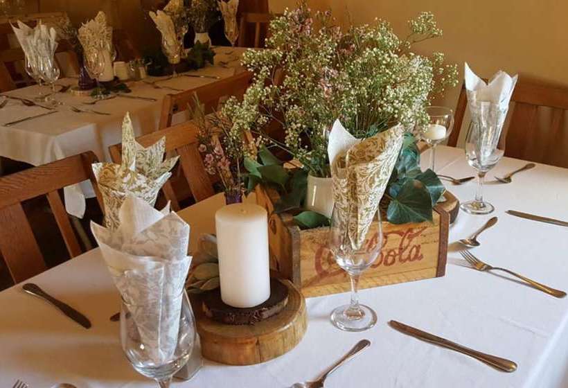 مبيت وإفطار Die Kliphuis Restaurant & Herberg