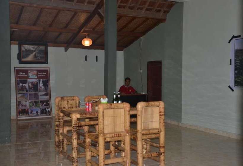 مبيت وإفطار Ekas Garden Bungalow