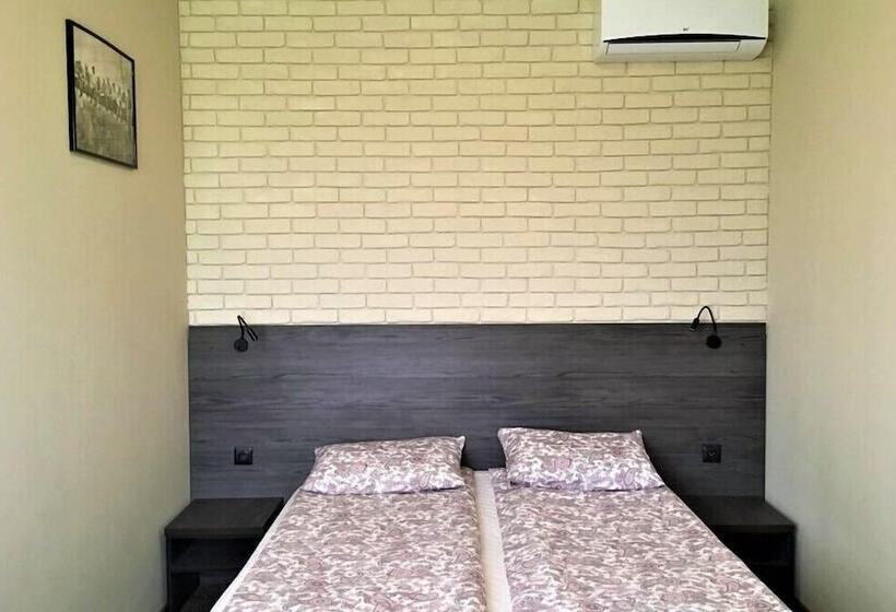 צימר Guesthouse On Rodnikovaya 9