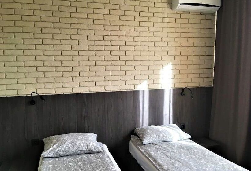 민박 Guesthouse On Rodnikovaya 9