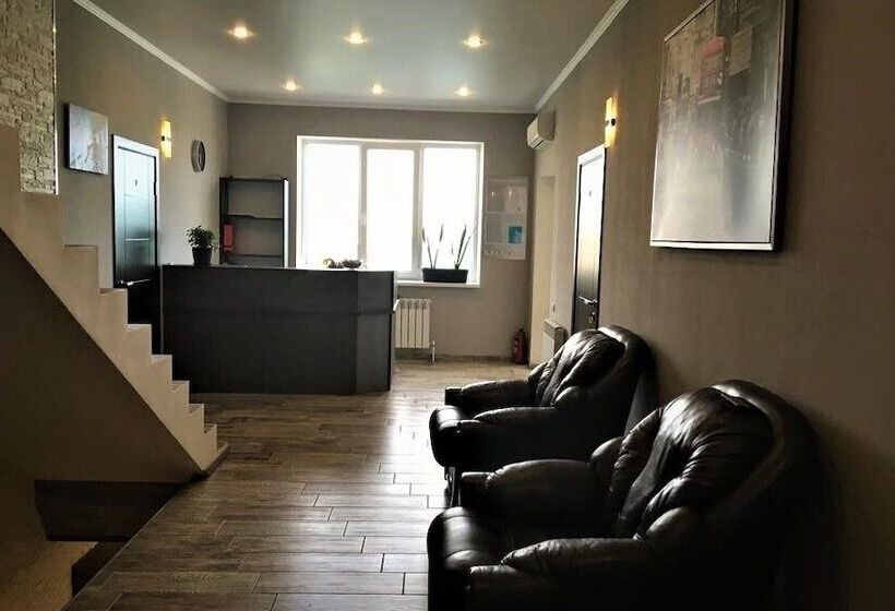 민박 Guesthouse On Rodnikovaya 9