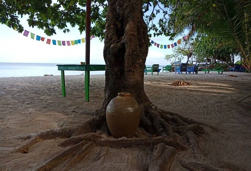 住宿加早餐  Hoga Island Dive Resort Wakatobi