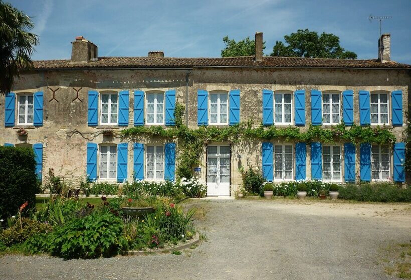Bed and Breakfast Le Logis De Faugerit