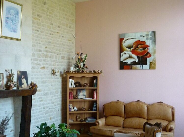 Bed and Breakfast Le Logis De Faugerit