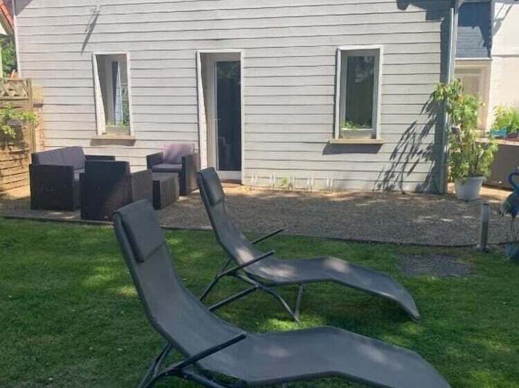 ベッドアンドブレックファースト Le Petit Manoir