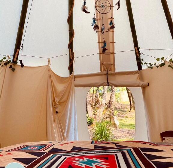 민박 Little Wood Lodges Insolites