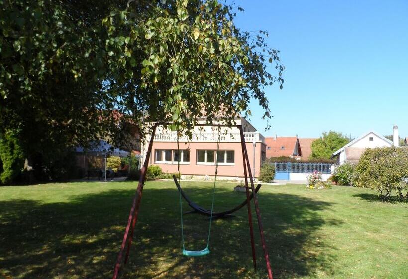 Bed and Breakfast Maison Curiale