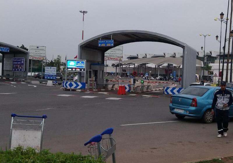 تختخواب و صبحانه Mohammed V Airport Home