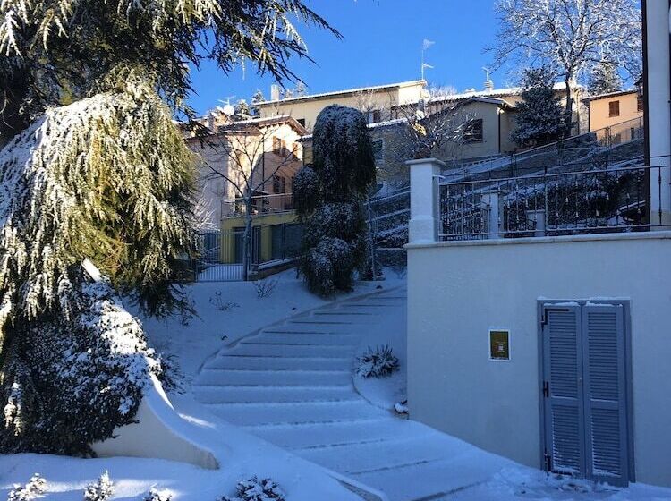 مبيت وإفطار Villa Cappelletti