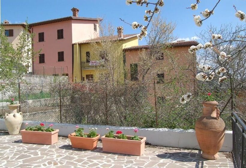 مبيت وإفطار Villa Cappelletti