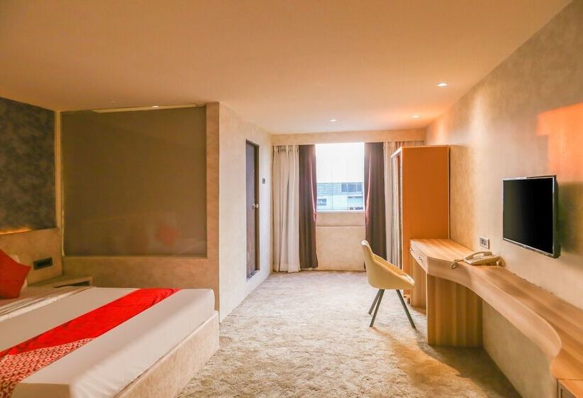 Capital O 22428 Hotel Dreams