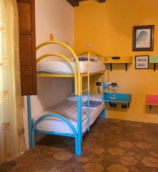 פונדק Le Petit Chateau