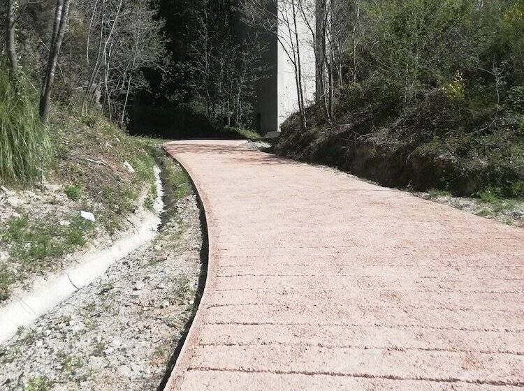 פונדק Le Petit Chateau