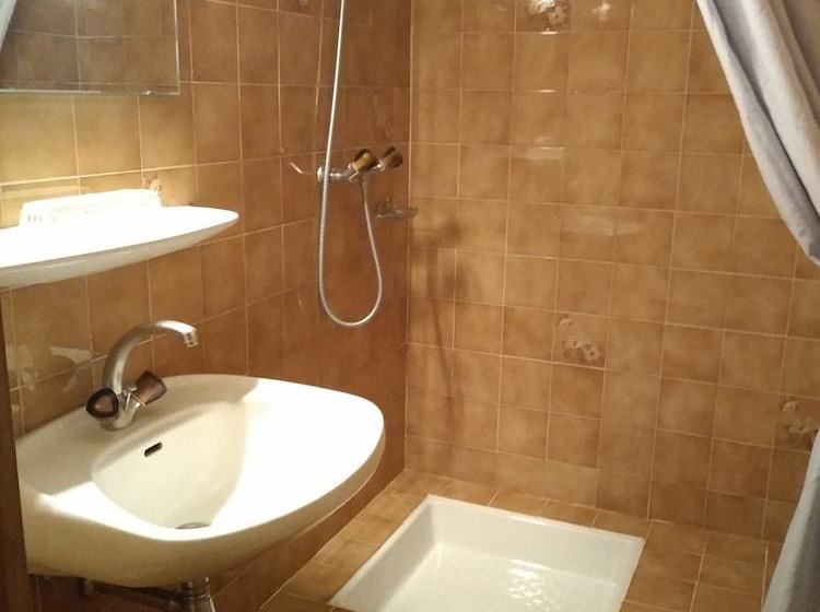 פונדק Chalet Les Sapins Enchantés