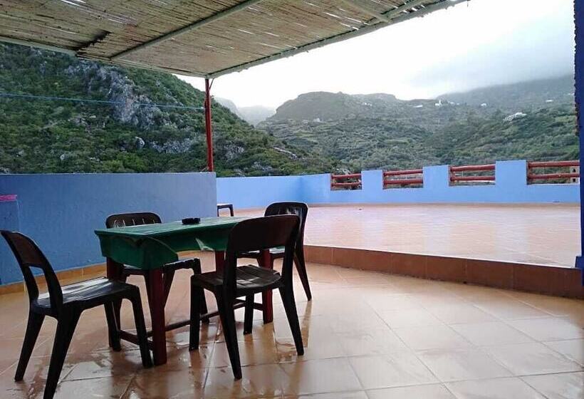 مسافرخانه Maison D Out Parc Akchour