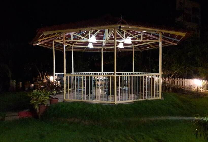 בית מלון כפרי Aanandi Farm And Resort