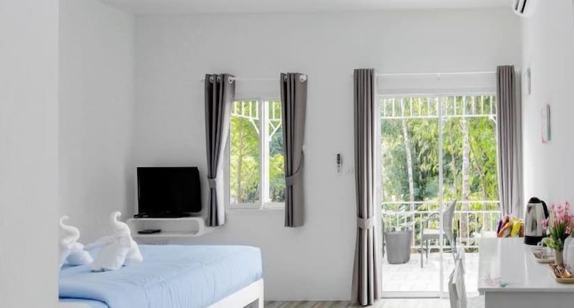 בית מלון כפרי Again At Klongnga Resort