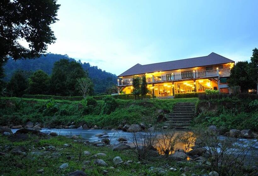 ホテル Akantuka Homestay