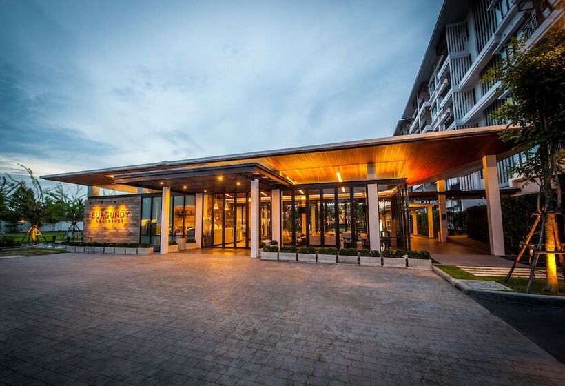 בית מלון כפרי Burgundy Residence 304