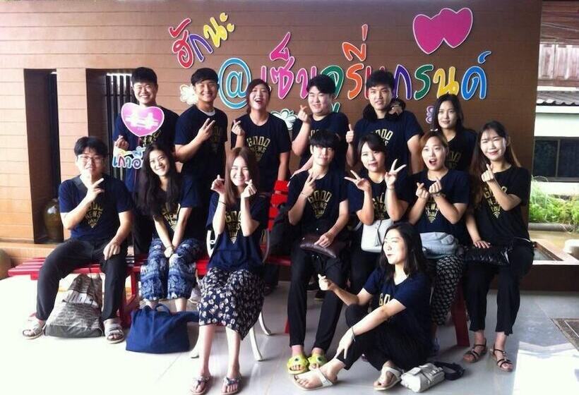 酒店 Century Grand