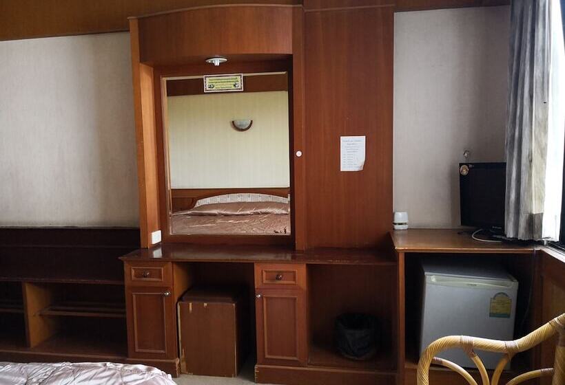 Отель Cl Garden Inn