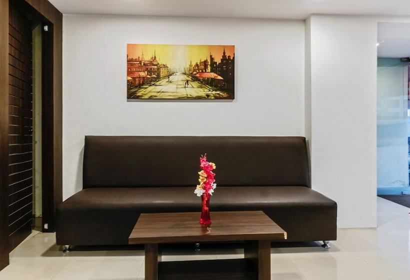 فندق Comfort Inn By Oyo Rooms