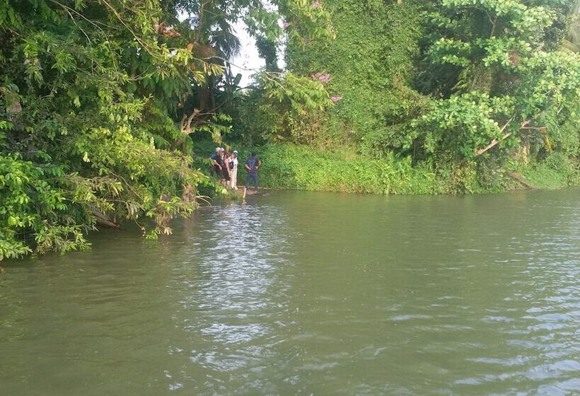 فندق Elephant Corridori Camping