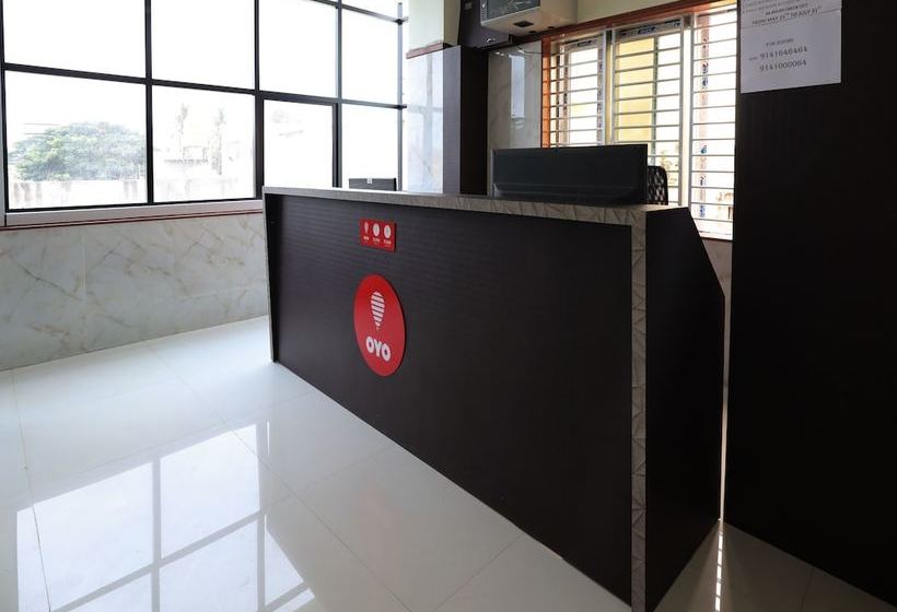 فندق Guru Comforts By Oyo Rooms