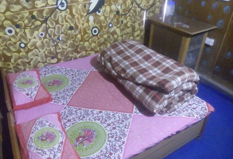 ホテル Hanumant Inn