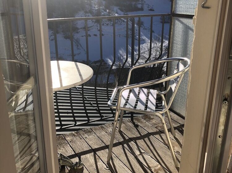 فندق Hôtel Génépi