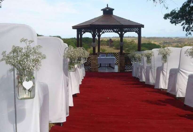 בית מלון כפרי Inkwenkwezi Private Game Reserve