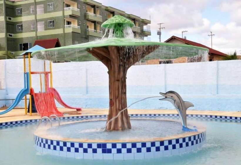 ホテル Jardineira Park