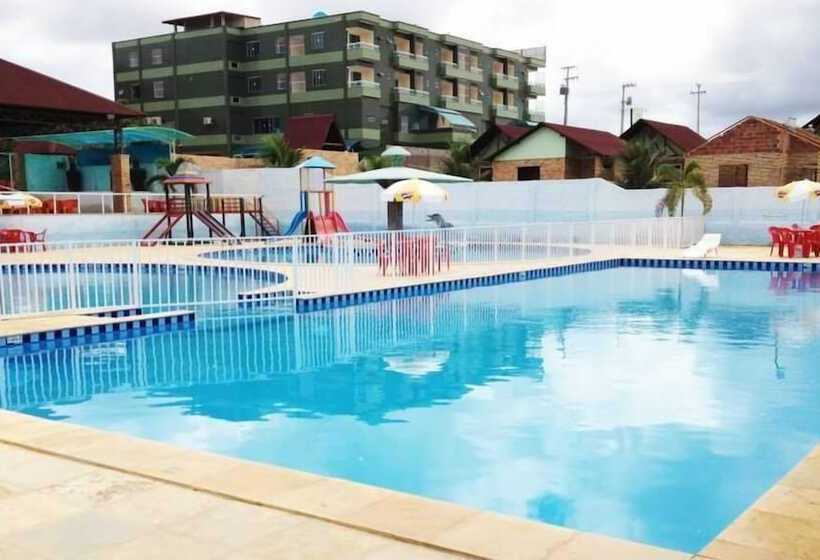 ホテル Jardineira Park