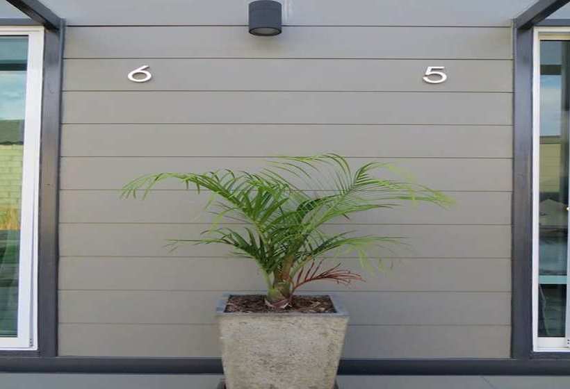 Отель Journey Hostel