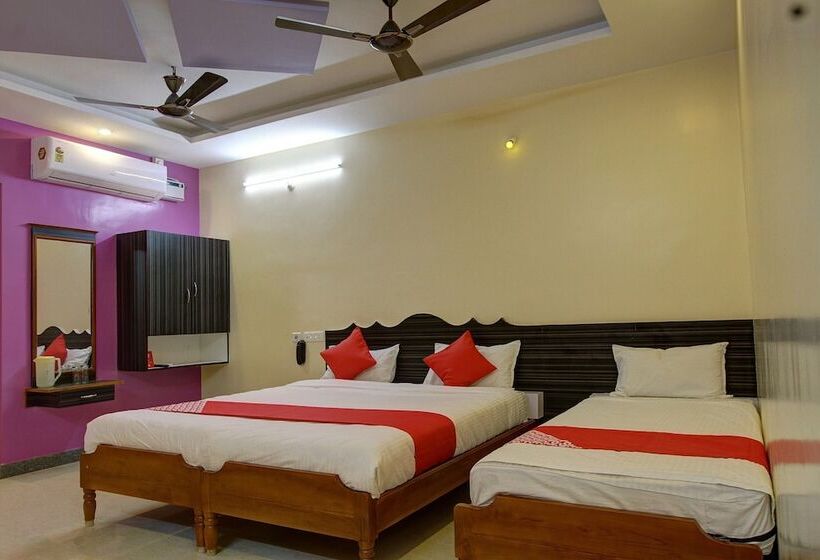 Отель K S Residency By Oyo Rooms