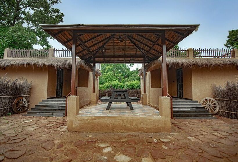 فندق Karhandla Farm And Resort