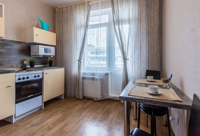Отель Kvartalapartments On Konotopskaya 4