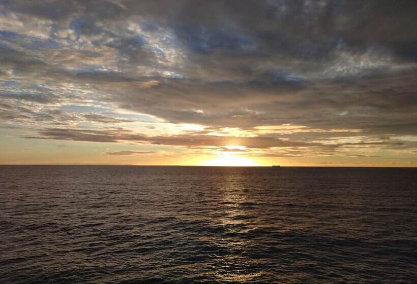 호텔 La Bella Beach House Cebu