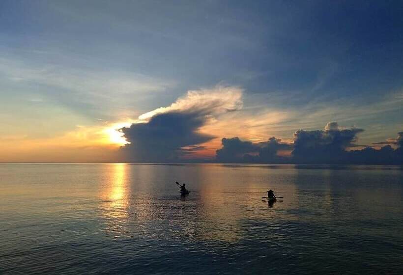 호텔 La Bella Beach House Cebu