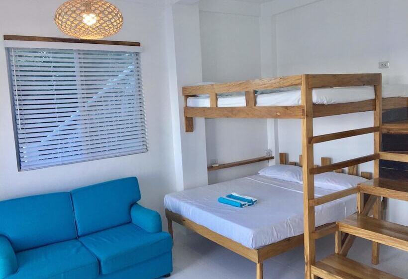 호텔 La Bella Beach House Cebu