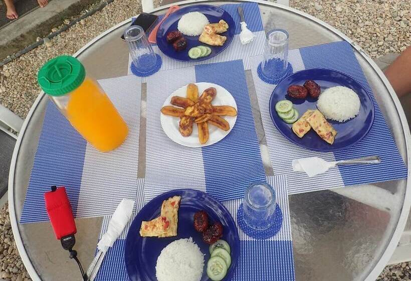 호텔 La Bella Beach House Cebu