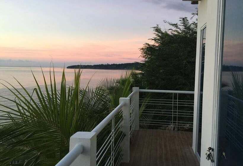 호텔 La Bella Beach House Cebu