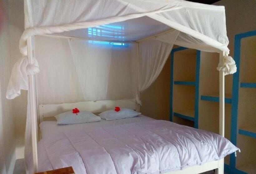 Отель Lakey Beach Inn