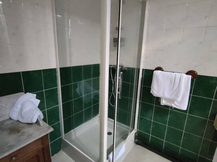 בית מלון כפרי Le Bon Geours