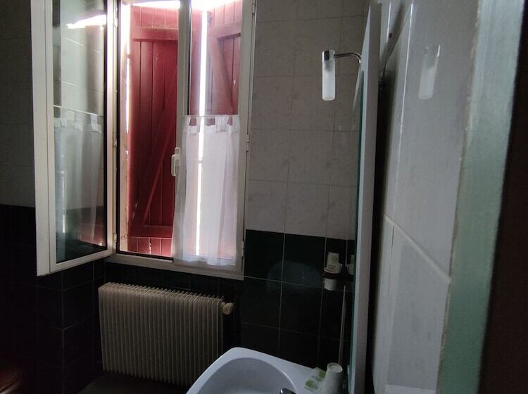 בית מלון כפרי Le Bon Geours