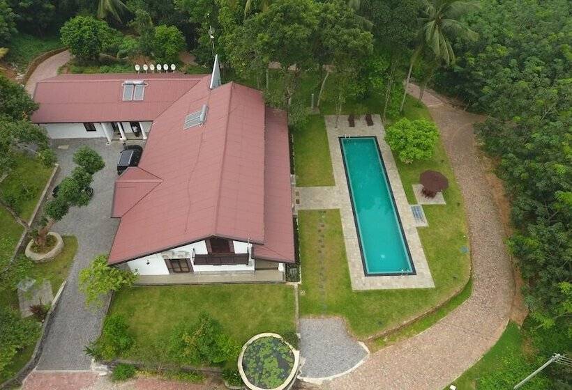 فندق Leaf Watagala