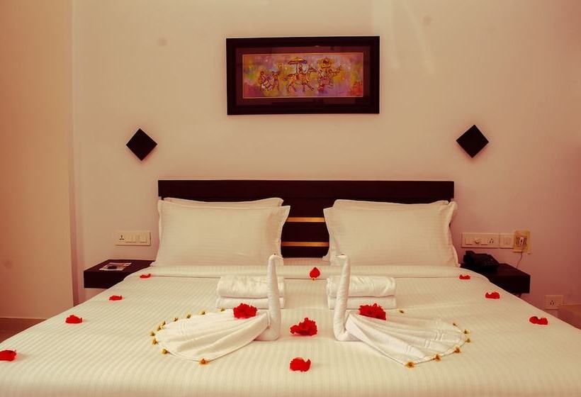 호텔 Leela Backwaters Inn